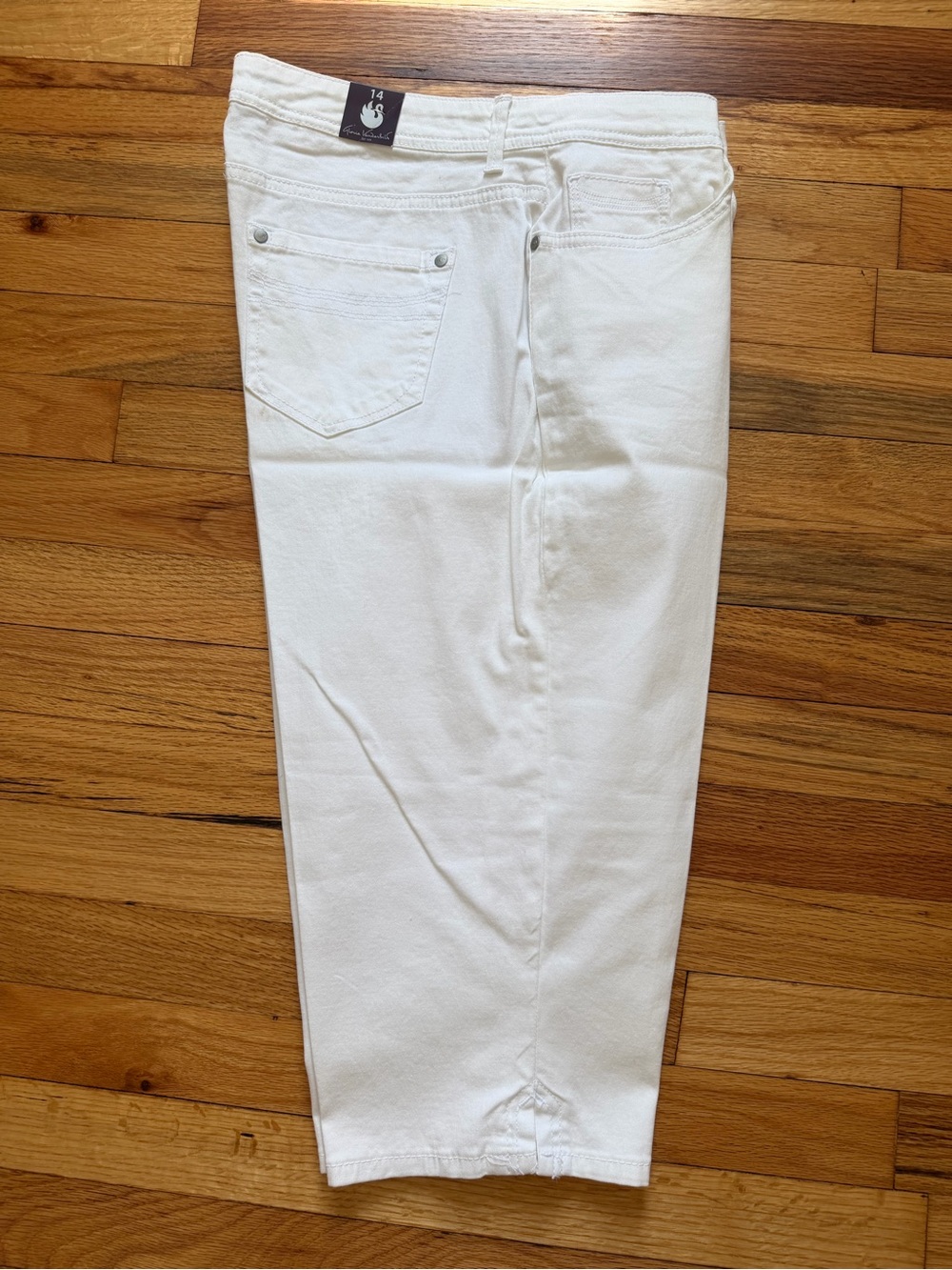Gloria Vanderbilt White Women's Slim Straight Jeans